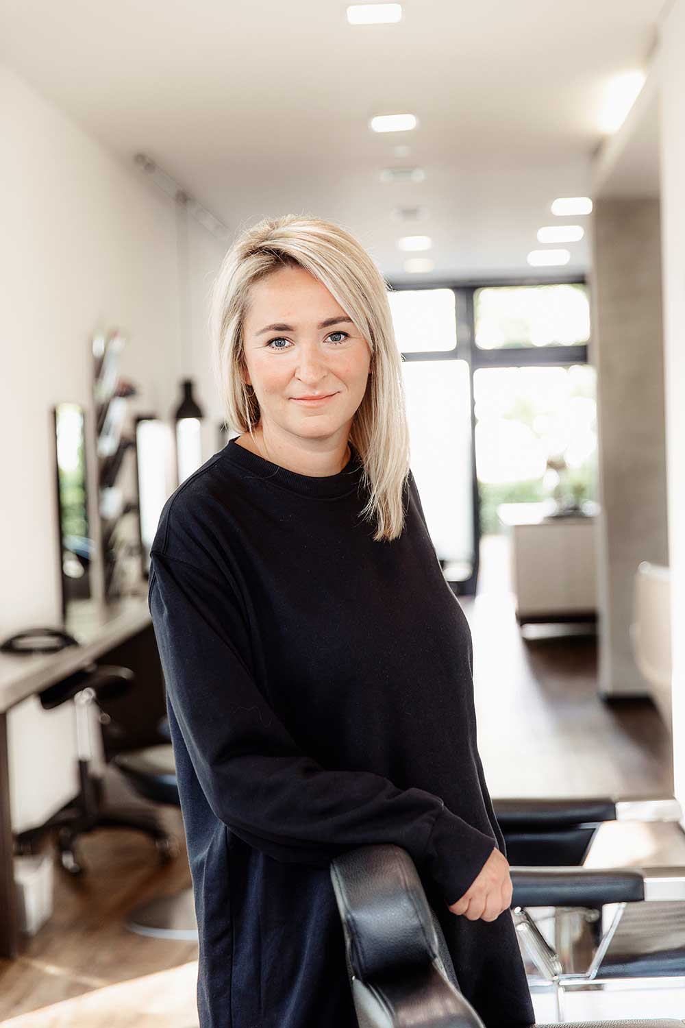 sylvia-knapp-schnitttalente-team-christina-1000px Sylvia Knapp Schnitttalente - Friseur in Köln Junkersdorf